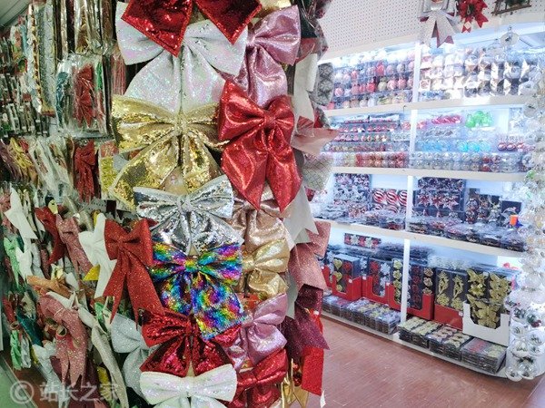 義烏小商品 蝴蝶 圣誕1 (圖片版權所屬:站長之家) 義烏小商品 蝴蝶 圣誕1