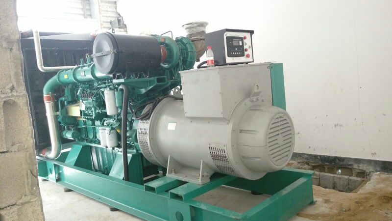 1000KW標準型發電機組